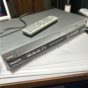 Panasonic DVD VCR Combo Model PV-D4745S With Remote Untested